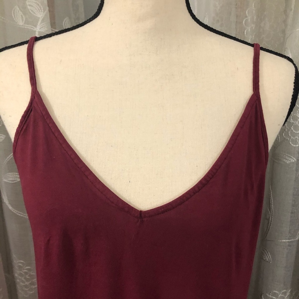 Women’s V-Neck Spaghetti Strap Tank Top - Burgundy